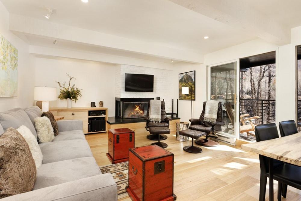 Chateau Roaring Fork Unit 25, Contemporary Condo With River Views, Close To Town Aspen Dış mekan fotoğraf
